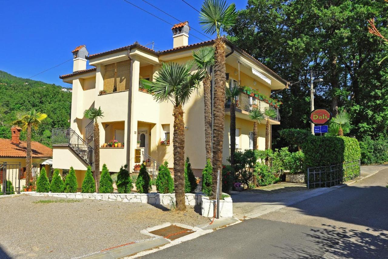 Apartments With A Parking Space Opric, Opatija - 7728 Lovran Dış mekan fotoğraf